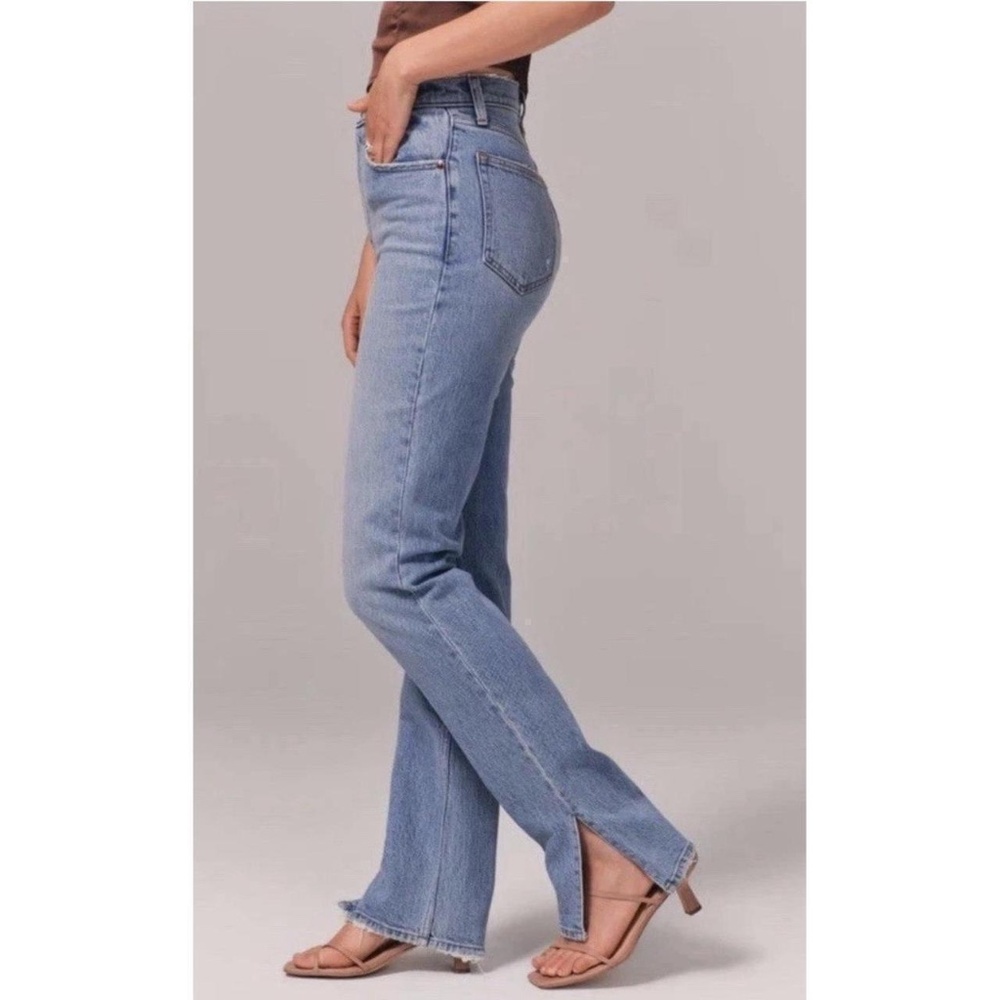 Abercrombie and Fitch Straight Ultra High rise Jean